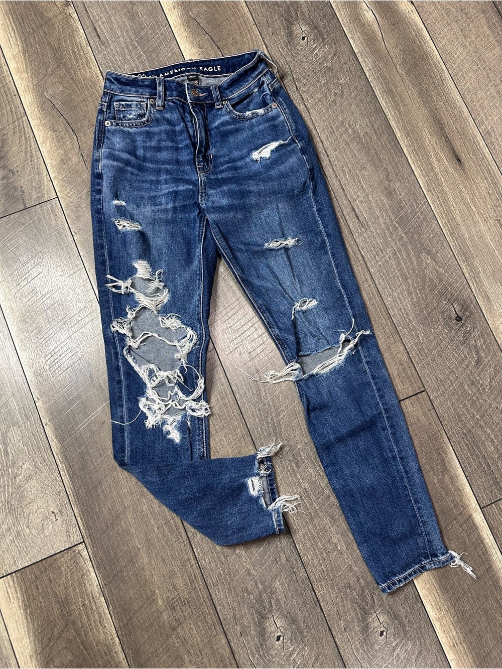 American Eagle Mom Jeans